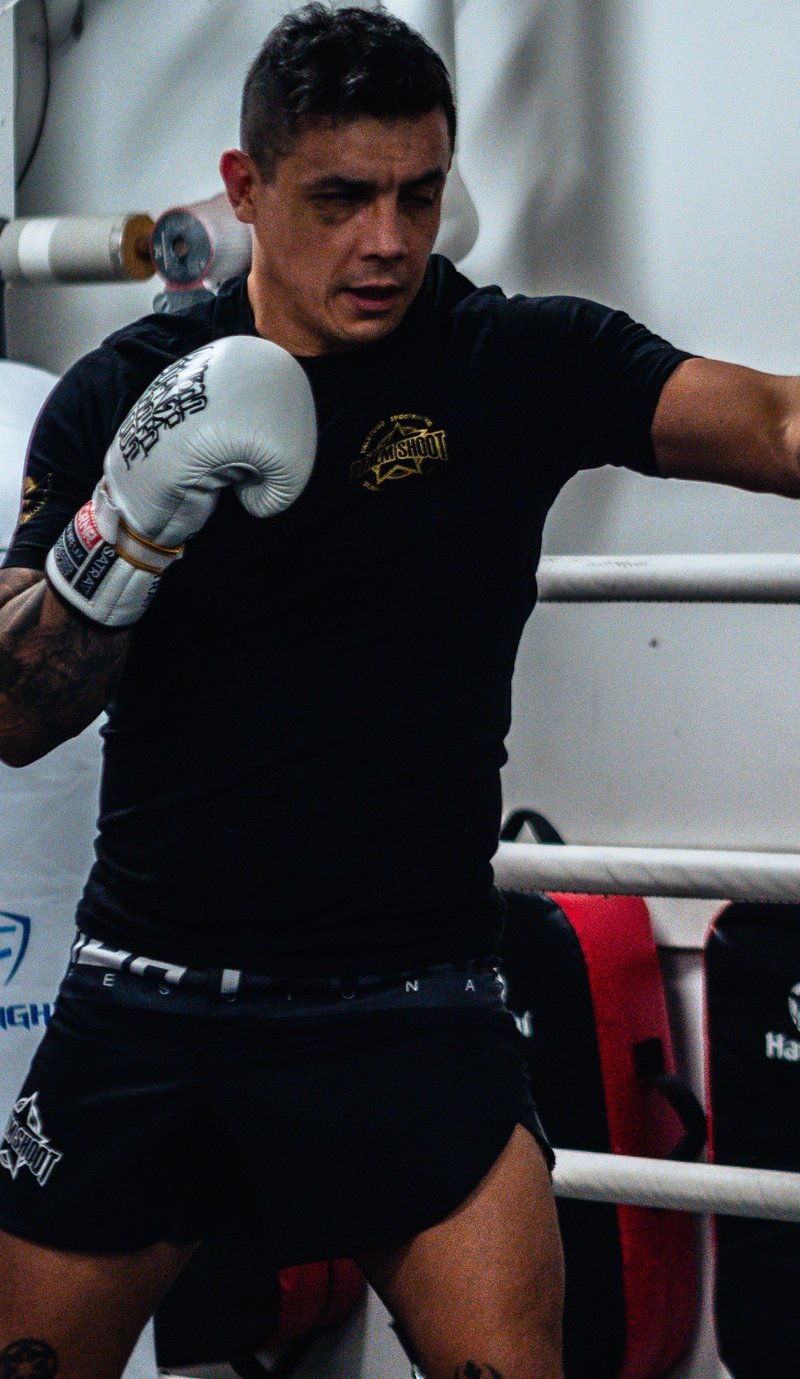 Enrique Parraguez — huvudtränare MMA Nexus Stockholm